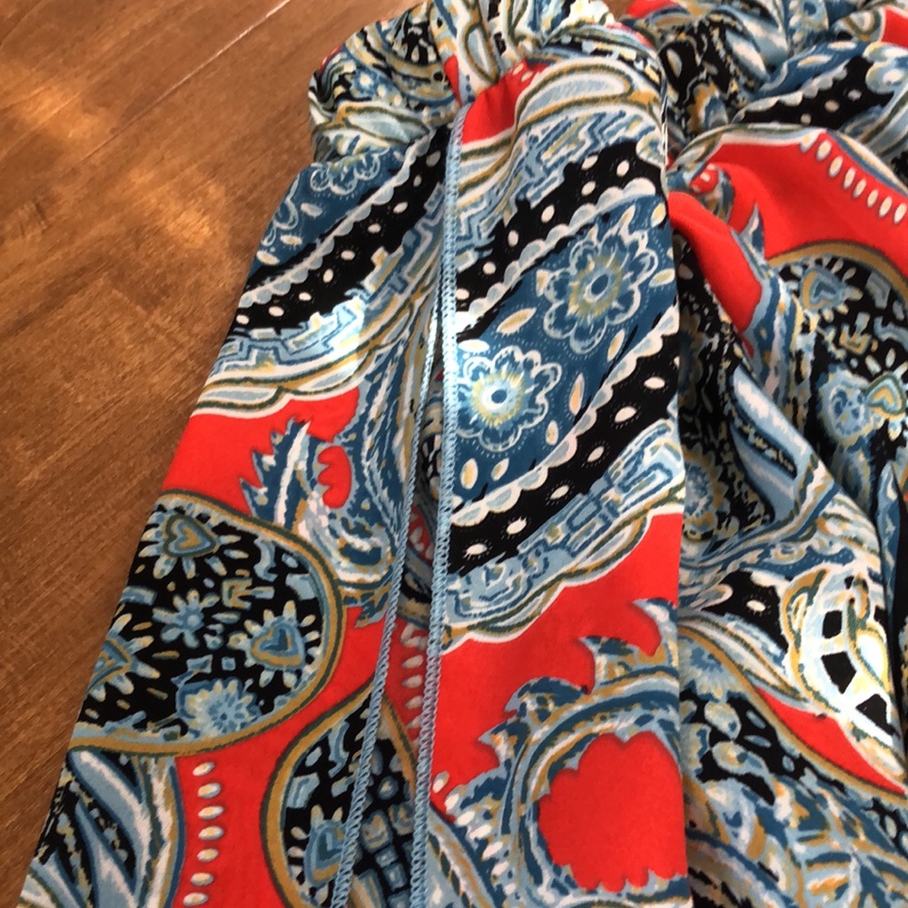 Tyche Off-Shoulder Blouse - Picture 6 of 12